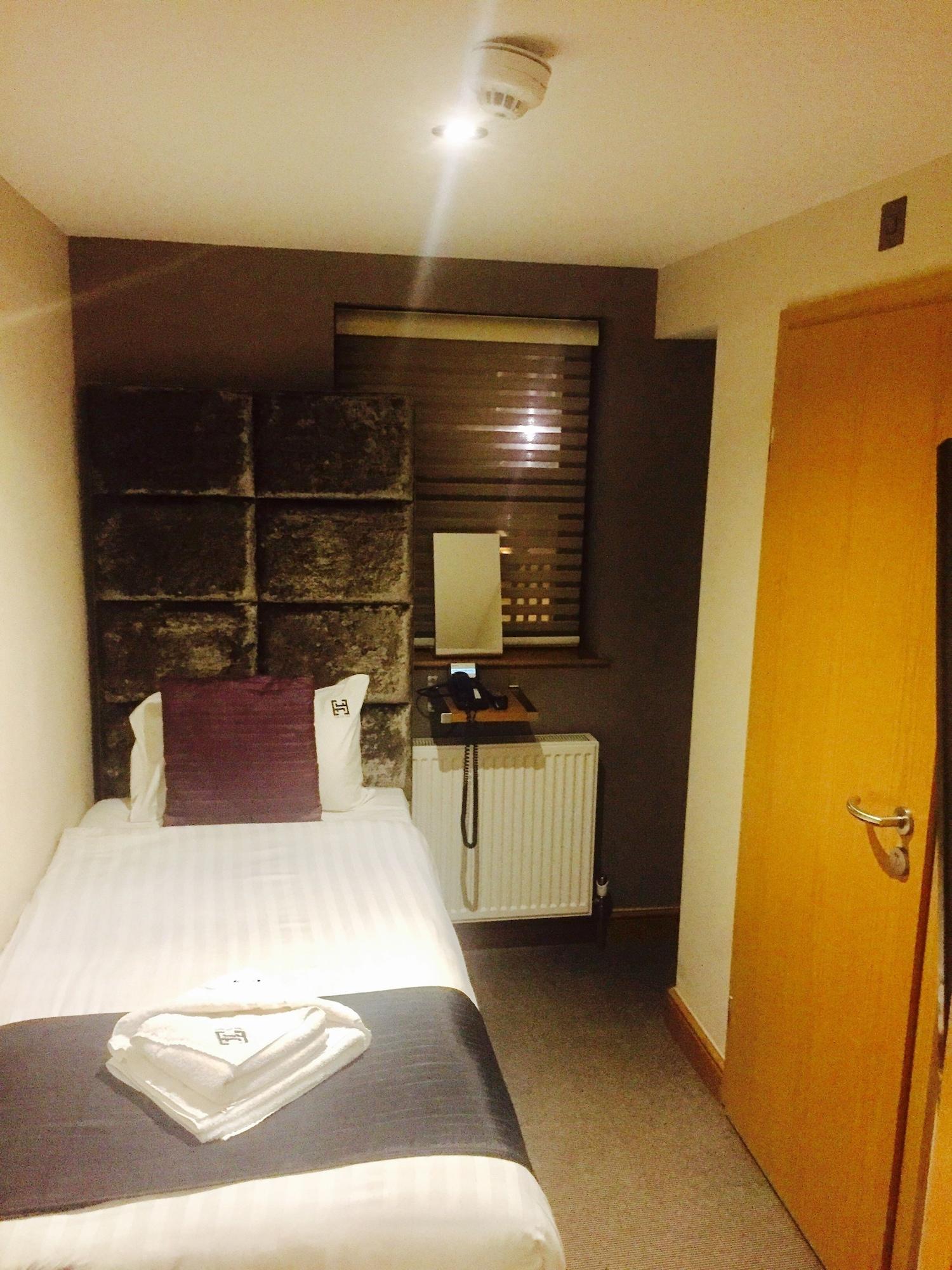 Homestay Hotel Heathrow Hounslow Exterior foto