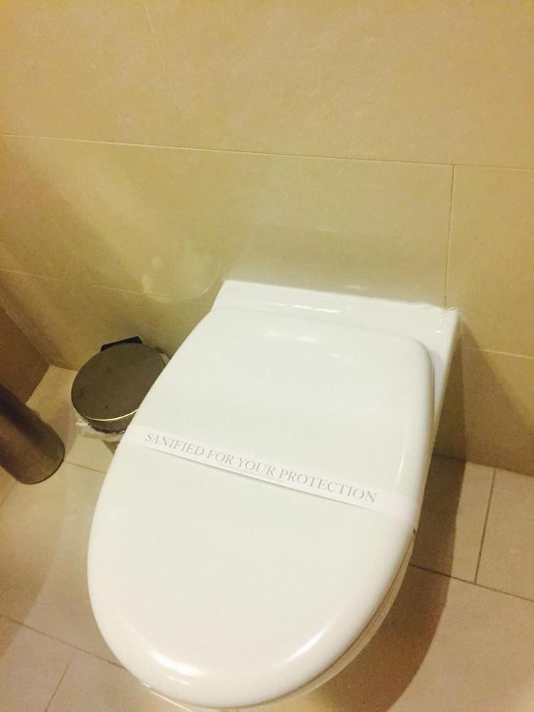 Homestay Hotel Heathrow Hounslow Exterior foto