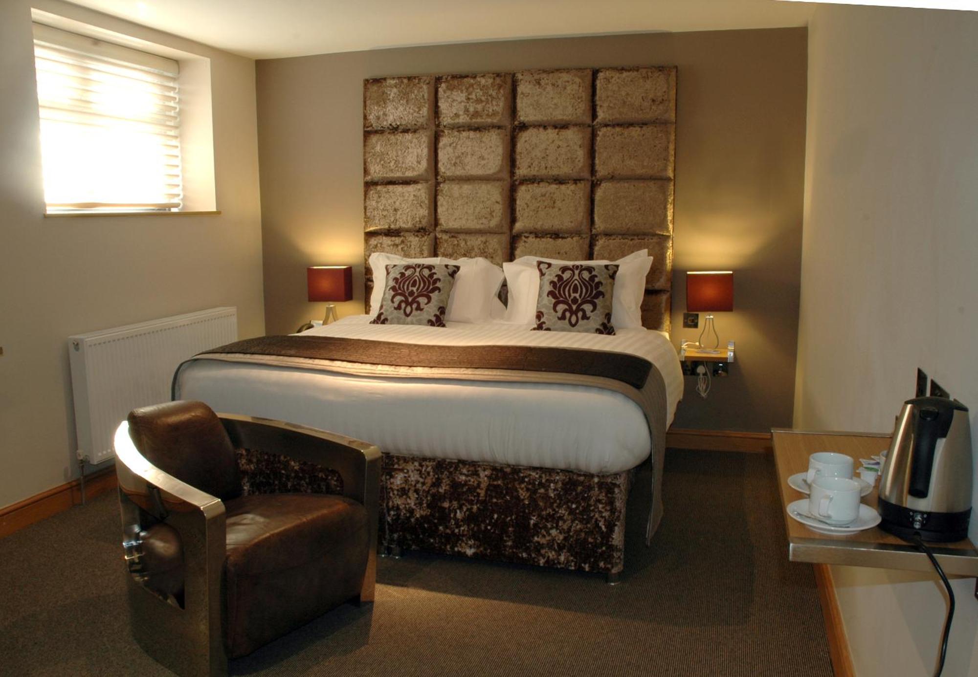 Homestay Hotel Heathrow Hounslow Exterior foto